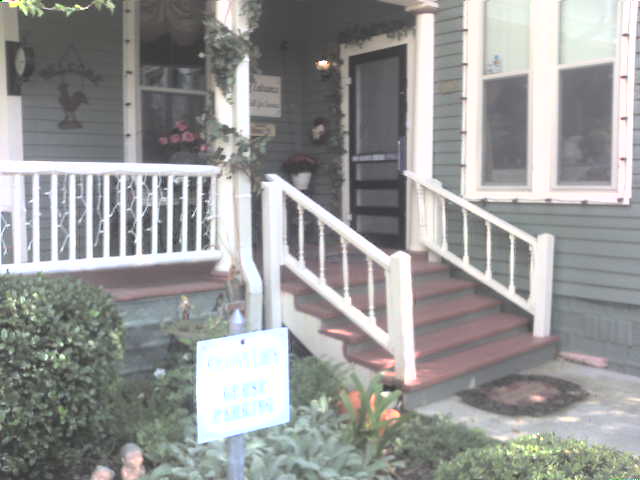 617x456 pixels (32K)