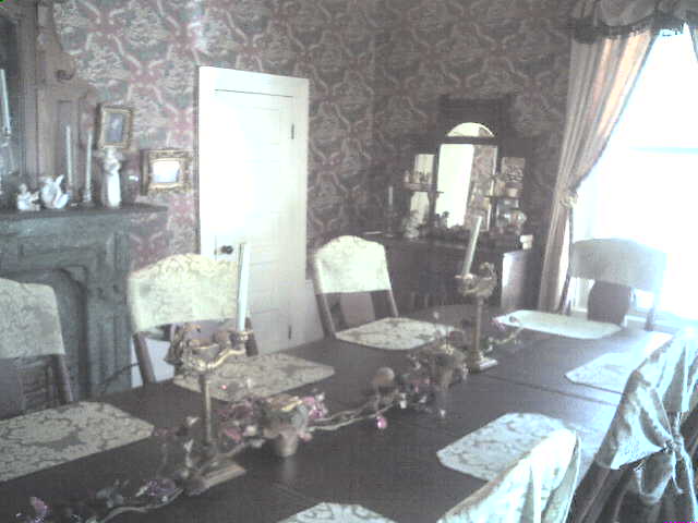 617x456 pixels (32K)