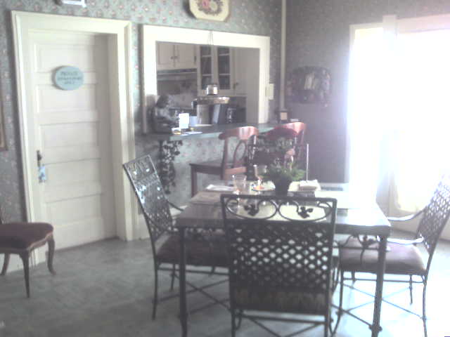 617x456 pixels (25K)