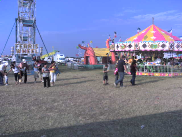 617x456 pixels (33K)