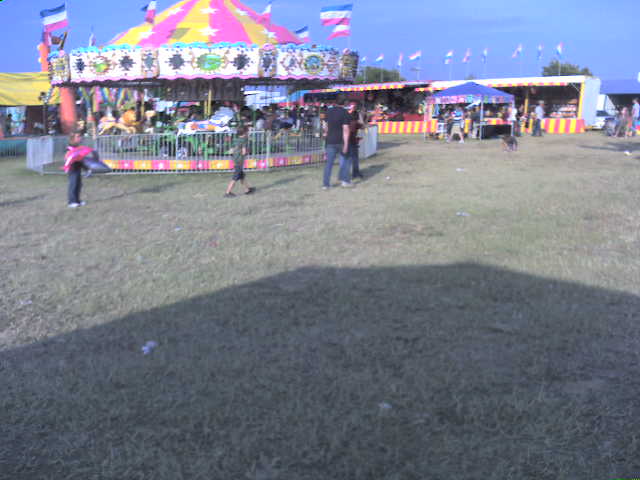 617x456 pixels (34K)