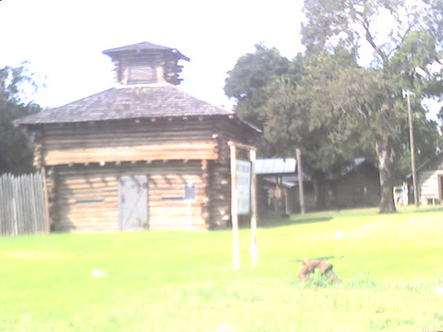 617x456 pixels (26K)