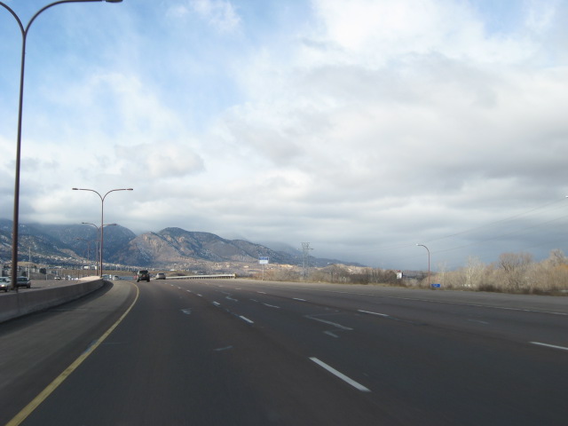 617x456 pixels (61K)