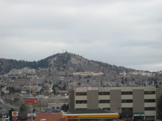 617x456 pixels (66K)