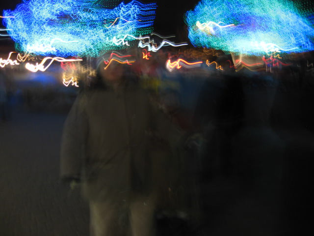 617x456 pixels (94K)