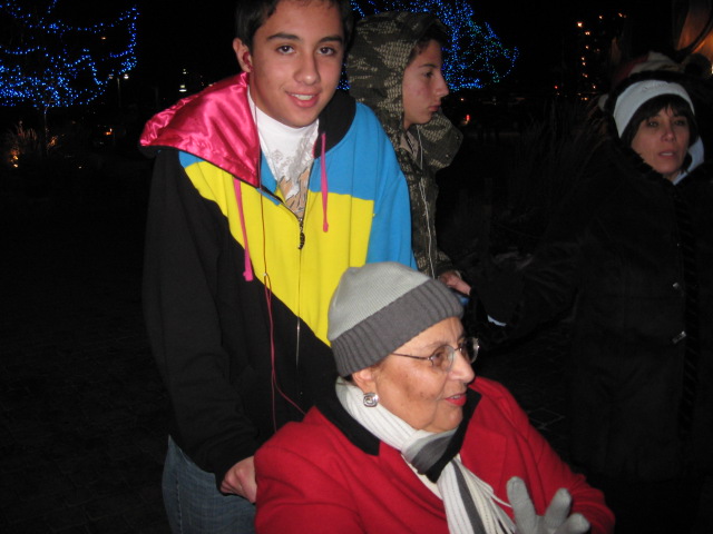 617x456 pixels (90K)