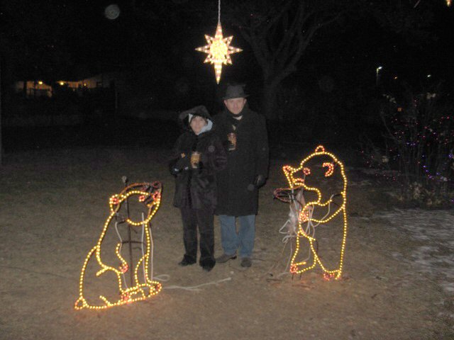 617x456 pixels (113K)