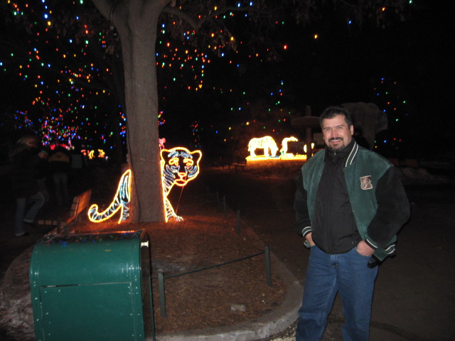 617x456 pixels (101K)