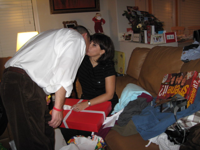 617x456 pixels (99K)