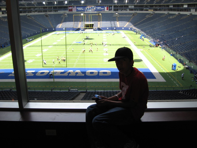 617x456 pixels (110K)