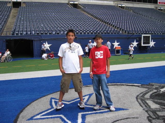 617x456 pixels (165K)