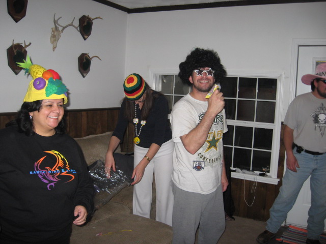 617x456 pixels (94K)