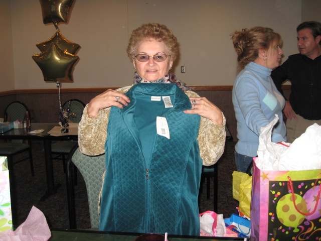 617x456 pixels (109K)