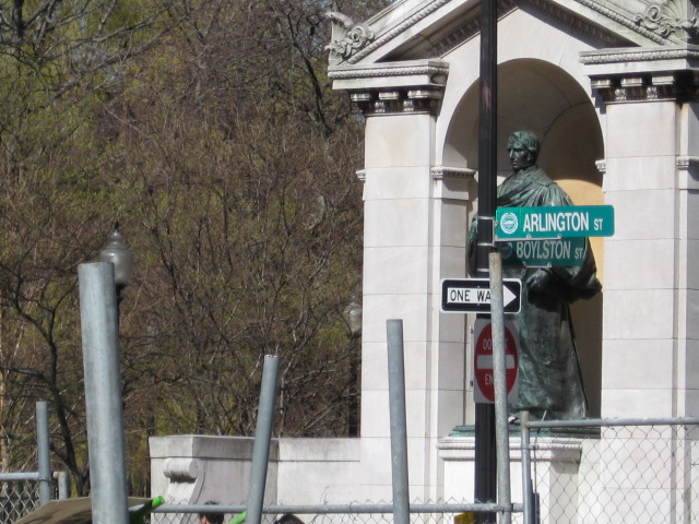 618x457 pixels (137K)