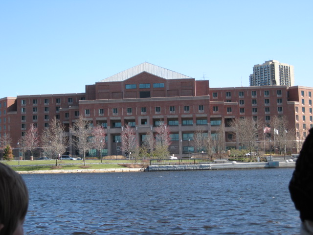 618x457 pixels (103K)