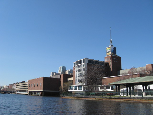 618x457 pixels (81K)