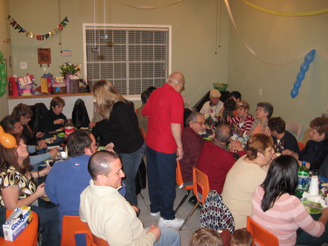 617x456 pixels (124K)