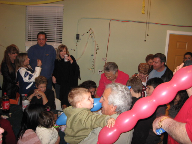 617x456 pixels (103K)