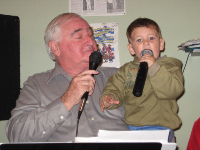 617x456 pixels (89K)