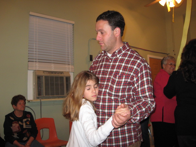 617x456 pixels (106K)