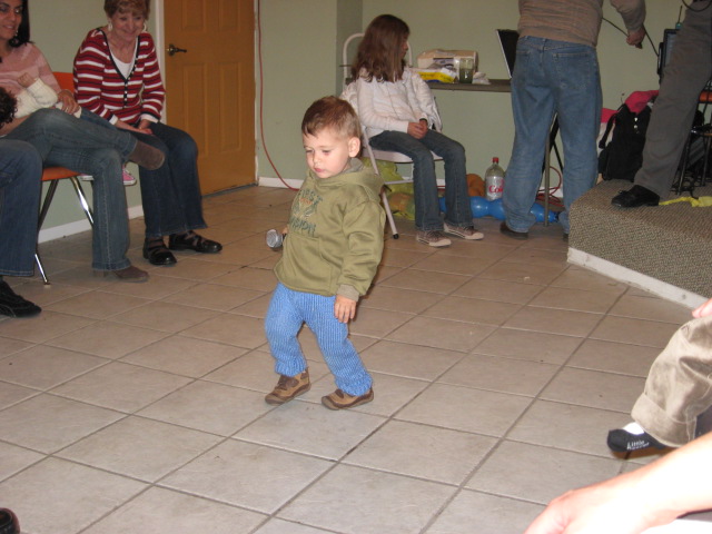 617x456 pixels (101K)