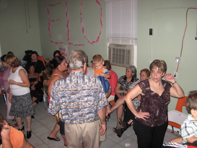 617x456 pixels (118K)