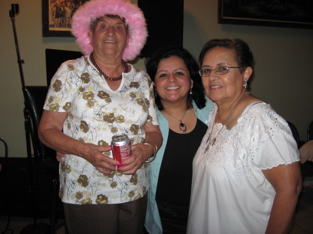 617x456 pixels (104K)