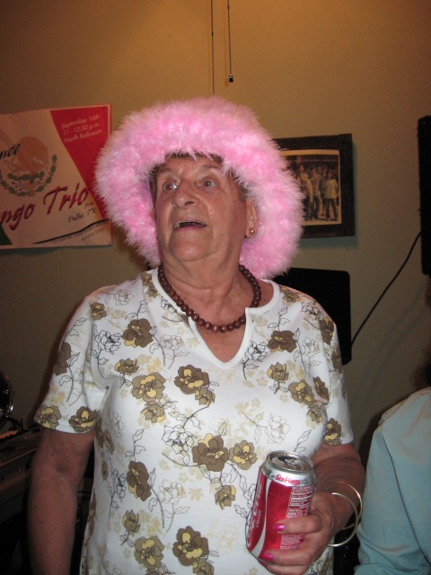 457x616 pixels (104K)