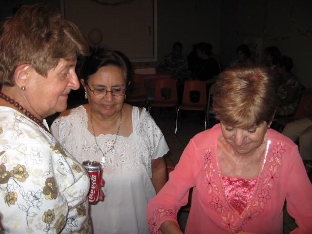 617x456 pixels (106K)