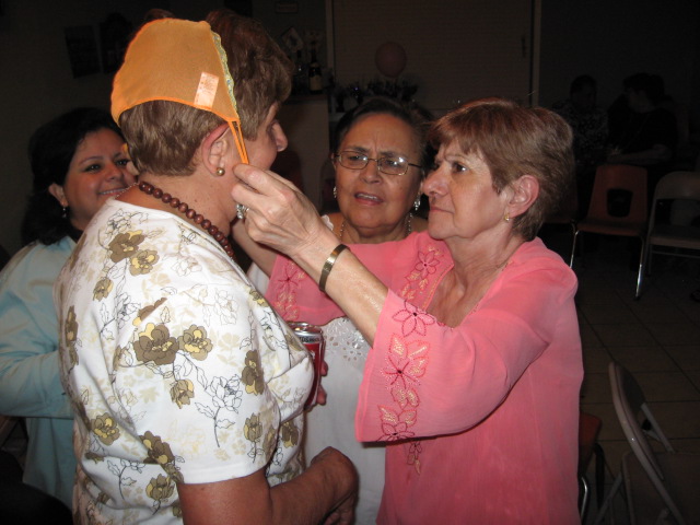 617x456 pixels (102K)