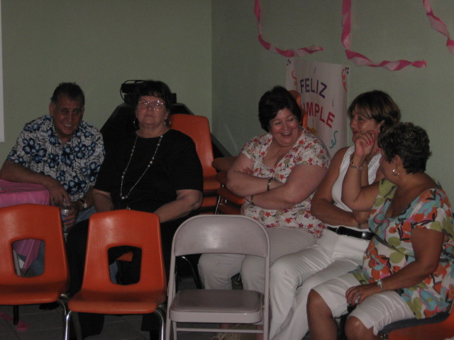 617x456 pixels (93K)