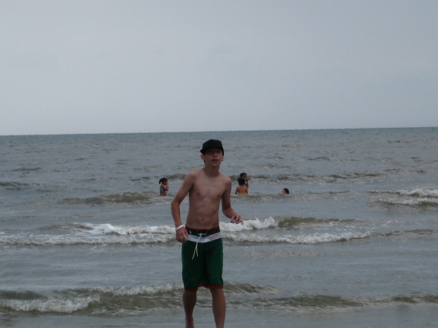 617x456 pixels (69K)