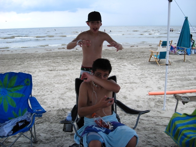 617x456 pixels (124K)