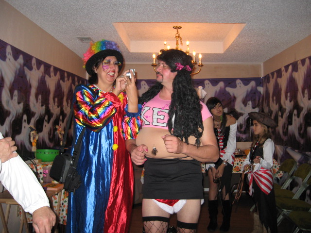 617x456 pixels (132K)