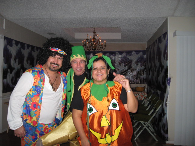 617x456 pixels (121K)