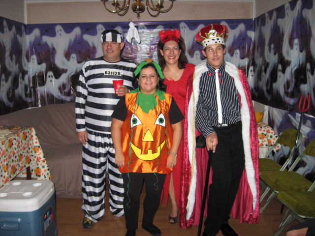 617x456 pixels (137K)