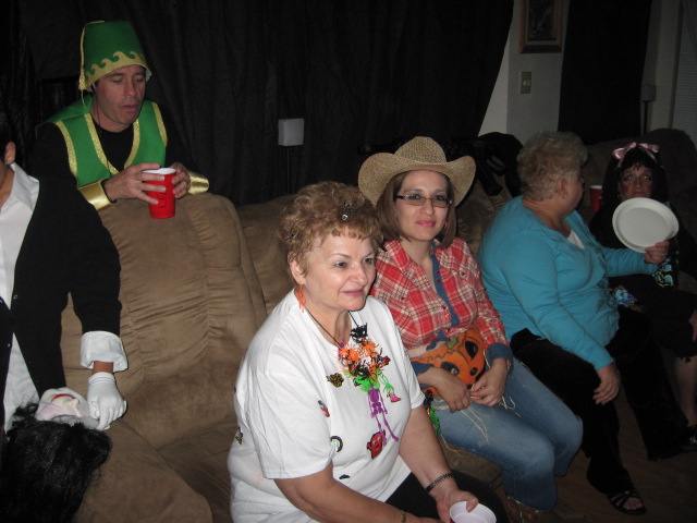 617x456 pixels (100K)