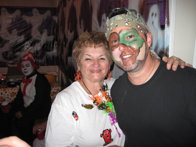 617x456 pixels (101K)