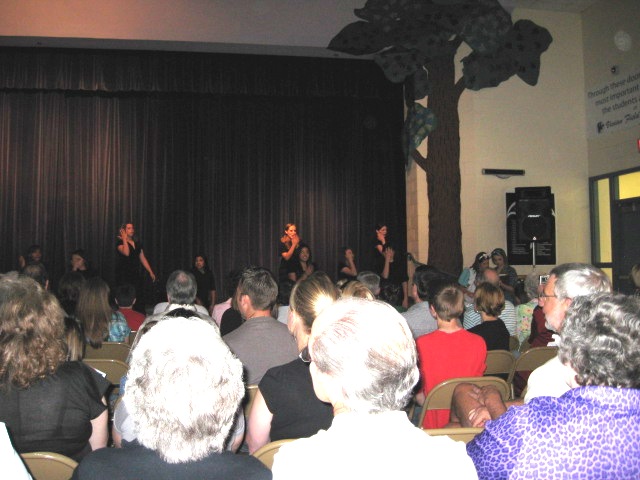 618x457 pixels (91K)