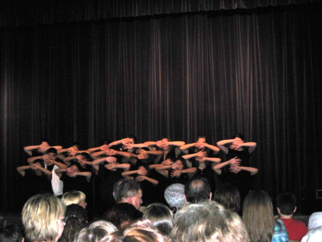 618x457 pixels (73K)