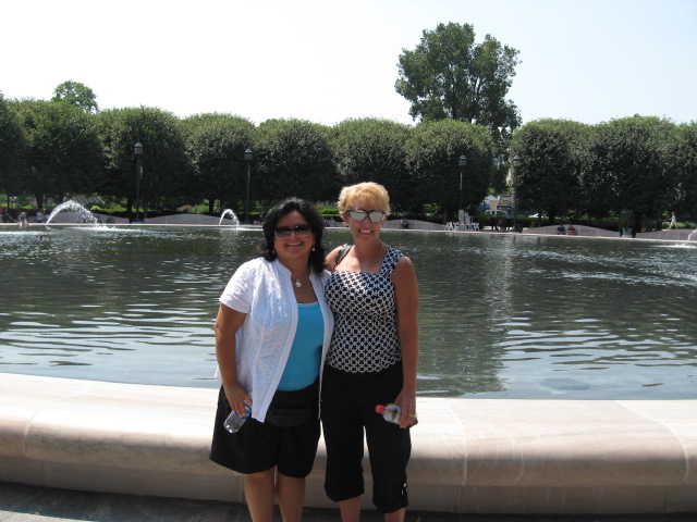 617x456 pixels (109K)