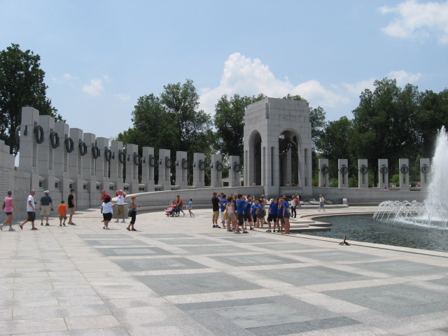 617x456 pixels (103K)