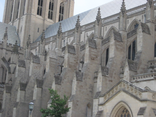 617x456 pixels (115K)