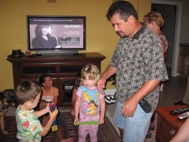 617x456 pixels (128K)