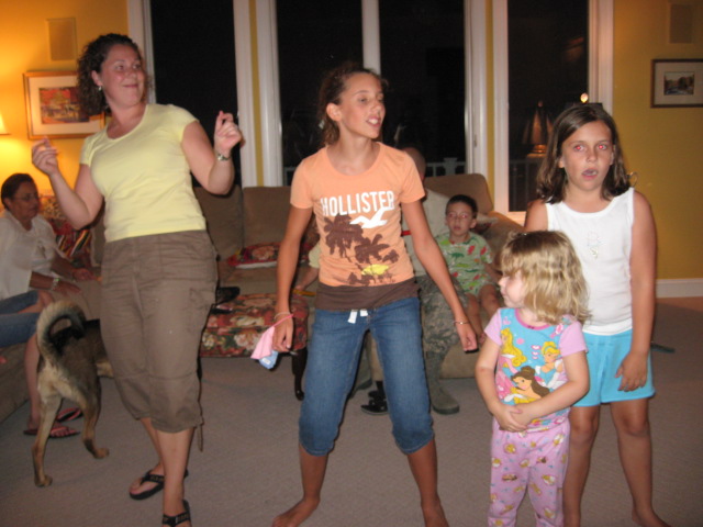 617x456 pixels (101K)