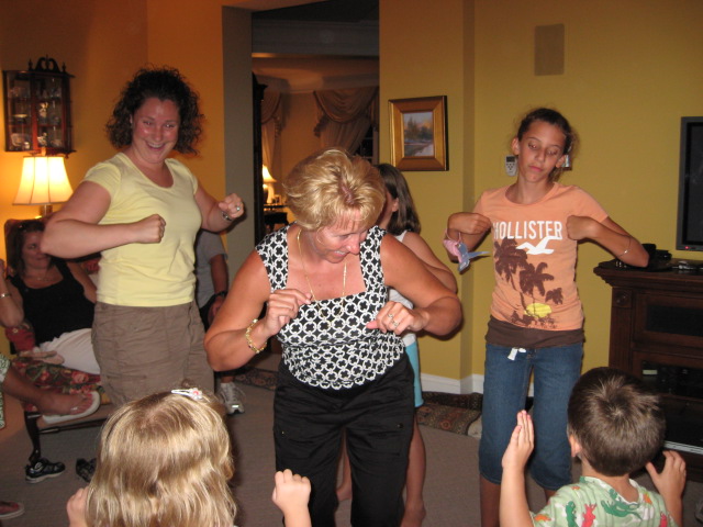 617x456 pixels (113K)