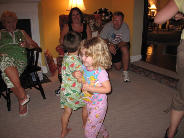 617x456 pixels (109K)