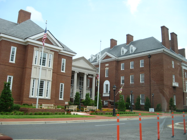 617x456 pixels (116K)