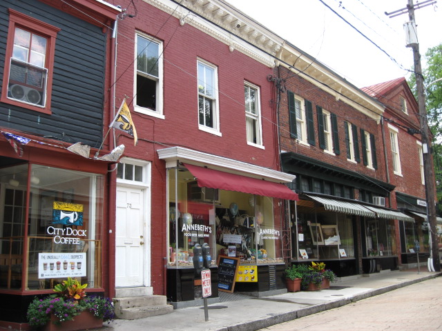 617x456 pixels (150K)