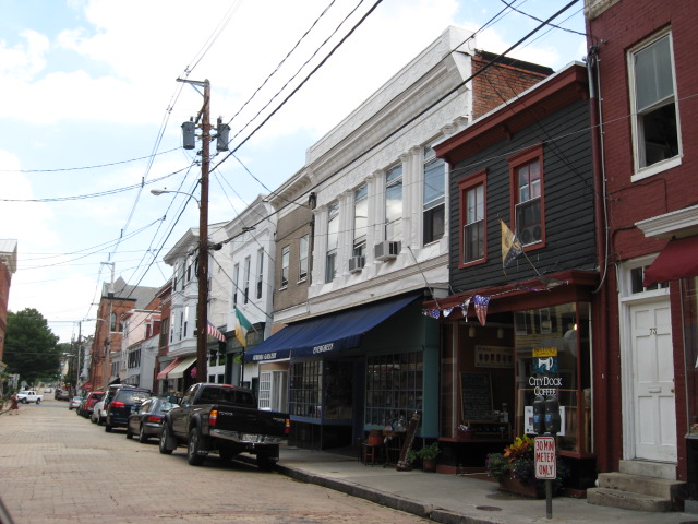 617x456 pixels (125K)